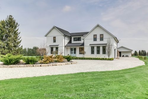3246 Swimming Pool Rd, La Salette, ON, N0E1H0 | Card Image