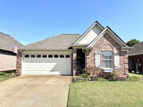 1080 Cross Wood Ln, Cordova, TN, 38018-6604 | Card Image