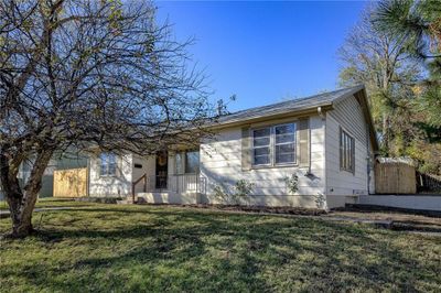 444 N Bellaire Avenue, House other with 3 bedrooms, 2 bathrooms and null parking in Kansas City MO | Image 2