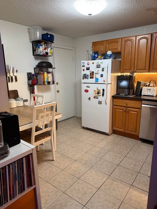 3 Lancelot Ct, Salem, NH, 03079-3553 | Card Image