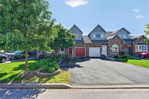 83 Morrison Cres, Grimsby, ON, L3M5K5 | Card Image