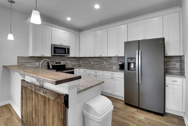 Gourmet kitchen perfect for cooking at the house | Image 10