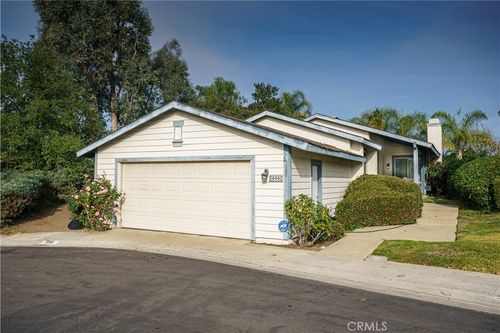 215 Elderberry St, La Verne, CA, 91750-5716 | Card Image