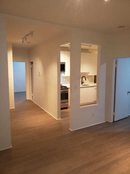 4b-135 Van Wagenen Ave, Jersey City, NJ, 07306-5273 | Card Image