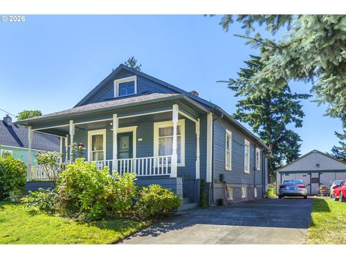 546 Ne Russell St, Portland, OR, 97212-3826 | Card Image