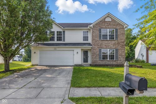 9949 Nightsong Ln, Avon, IN, 46123-9211 | Card Image