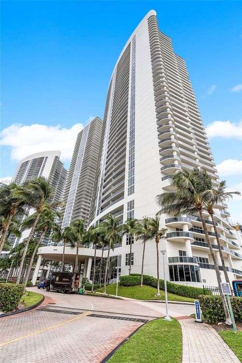 4008-1850 S Ocean Dr, Hallandale Beach, FL, 33009-7689 | Card Image