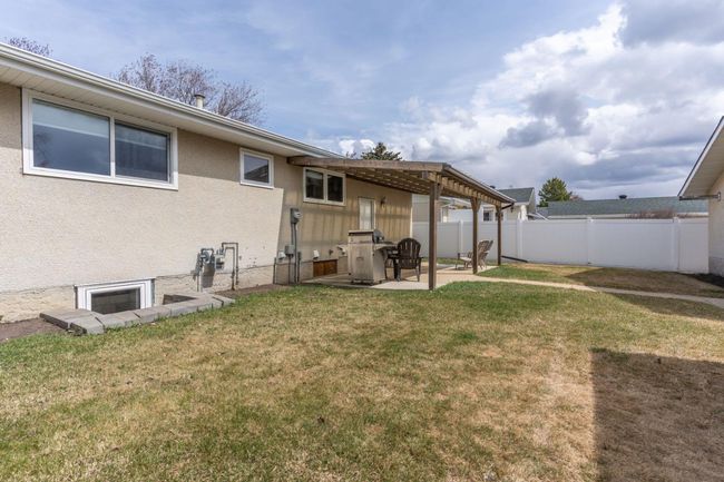6117 Enevold Dr, House other with 4 bedrooms, 3 bathrooms and 4 parking in Camrose AB | Image 35