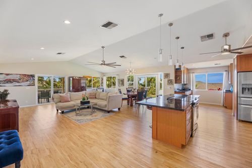 126 Ponana St, Kihei, HI, 96753-9667 | Card Image