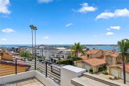 312 Carnation Ave, Corona del Mar, CA, 92625-2806 | Card Image