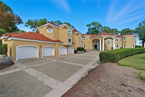 121 Windy Point Dr, Suffolk, VA, 23435-1757 | Card Image