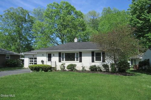57 Brockley Dr, Delmar, NY, 12054-2303 | Card Image
