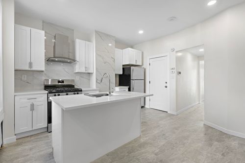 1-600 67th St, West New York, NJ, 07093-1707 | Card Image