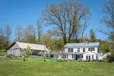 686 Green Mountain Turnpike, House other with 2 bedrooms, 1 bathrooms and null parking in Chester VT | Image 2