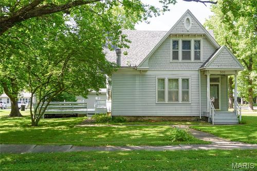 301 W Scioto St, Saint James, MO, 65559-1439 | Card Image