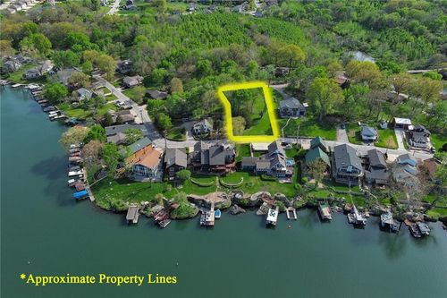148 Beach Dr, Lake Tapawingo, MO, 64015-9693 | Card Image