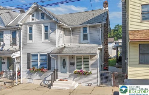 417 E Union St, Tamaqua, PA, 18252-1618 | Card Image