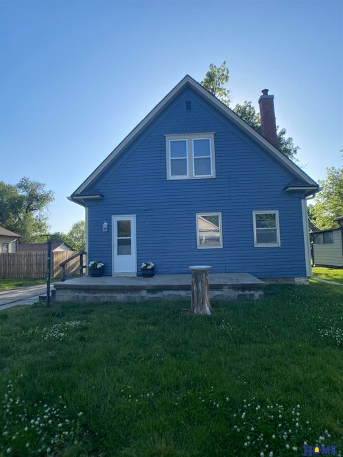 605 N 10th St, Beatrice, NE, 68310-3048 | Card Image