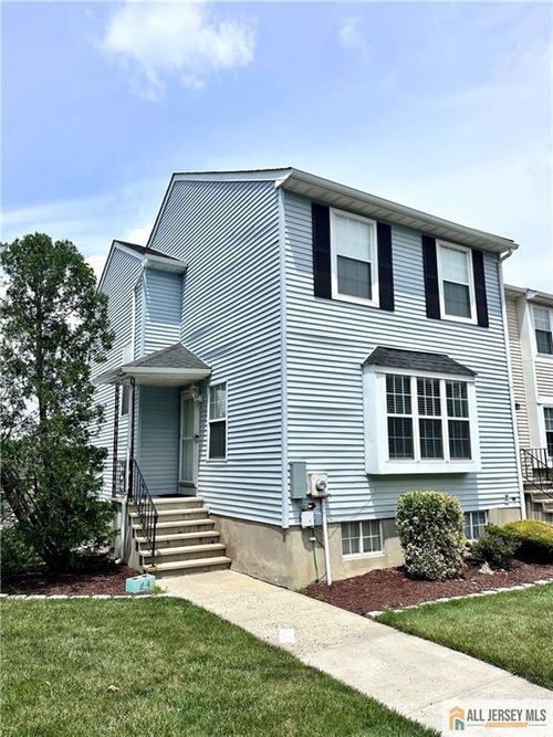 24 Mochen Ct, Sayreville, NJ, 08872-2206 | Card Image