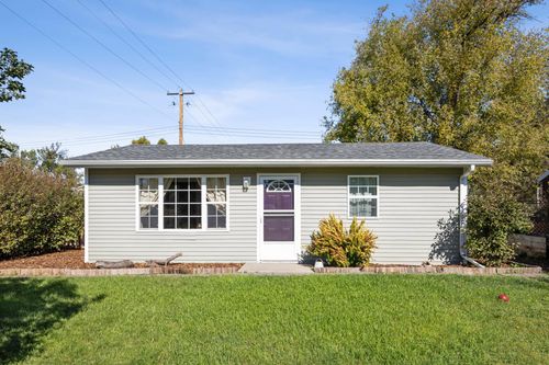 2013 13th Ave S, Fargo, ND, 58103-3817 | Card Image