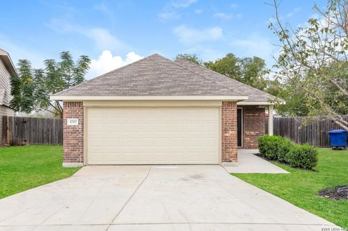 8202 Tesoro Hls, San Antonio, TX, 78242-1414 | Card Image