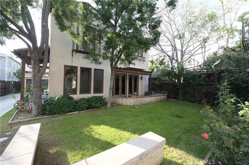 2-71 N Bonnie Ave., Pasadena, CA, 91106 | Card Image