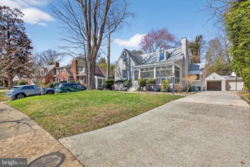 4643 17th St N, ARLINGTON, VA, 22207-2049 | Card Image