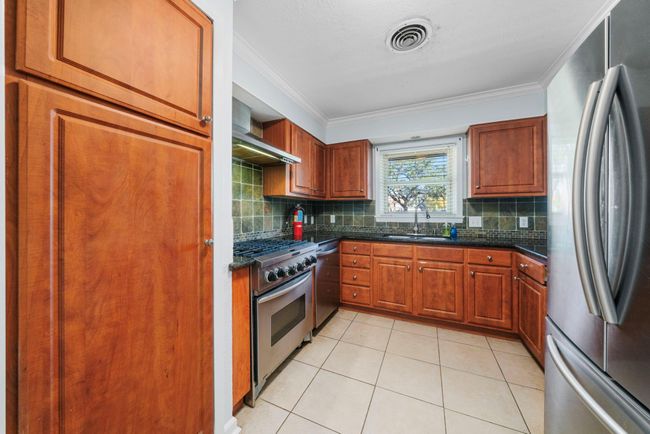 1723 Campbell Rd, House other with 3 bedrooms, 3 bathrooms and 1 parking in Houston TX | Image 6