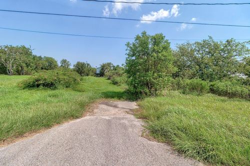 000 Highway 6, Hitchcock, TX, 77563 | Card Image