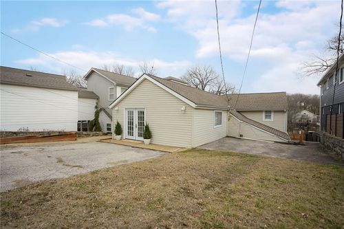 8 U St, Lake Lotawana, MO, 64086-9755 | Card Image
