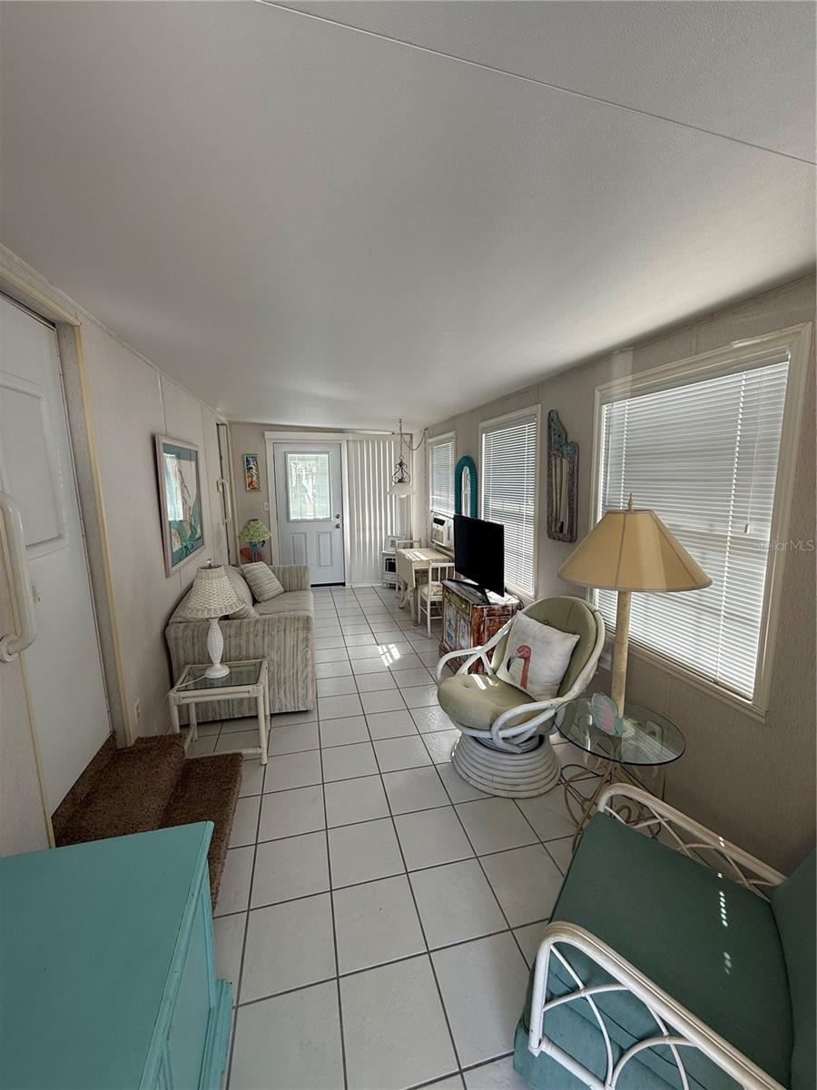 Residential in ENGLEWOOD 3