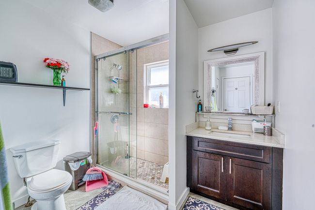 7768 18th Ave, House other with 6 bedrooms, 3 bathrooms and 2 parking in Burnaby BC | Image 13