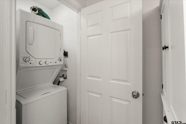 103 E Barker Creek Rd, House other with 3 bedrooms, 2 bathrooms and null parking in Scroggins TX | Image 27