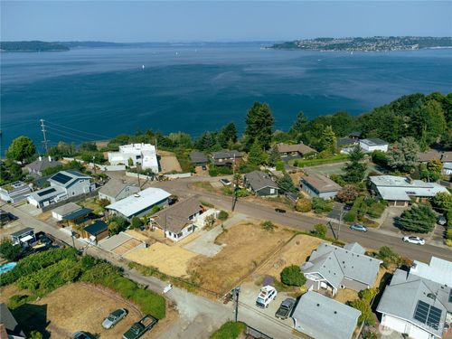 4636 N Gove St, Tacoma, WA, 98407-5111 | Card Image