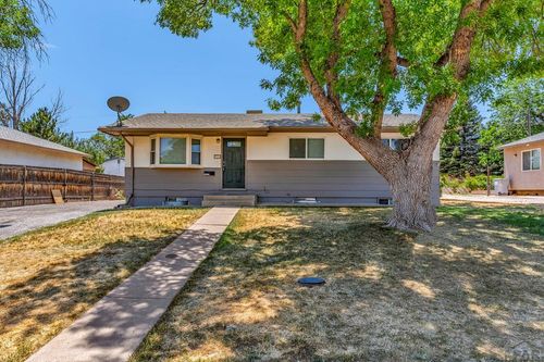 3720 Hollybrook Ln, Pueblo, CO, 81005-3257 | Card Image