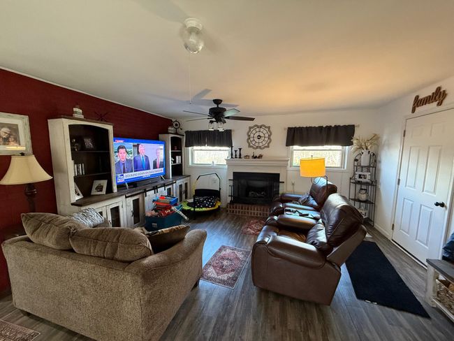 106 Walnut Ln, House other with 3 bedrooms, 2 bathrooms and null parking in Gray KY | Image 7
