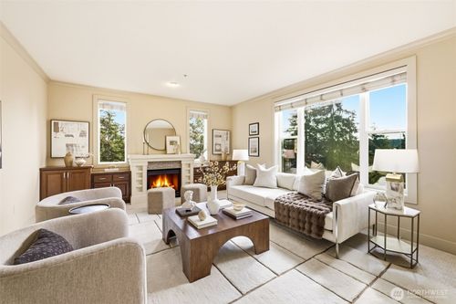 301-8850 Redmond Woodinville Rd Ne, Redmond, WA, 98052-7627 | Card Image