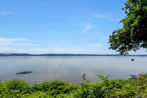115 River Rd, Nyack, NY, 10960-4903 | Card Image