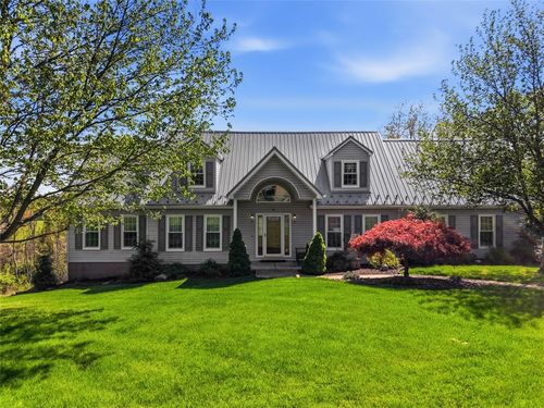 94 Corbett Ave, Irwin, PA, 15642-3255 | Card Image