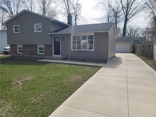 38136 Parkway Blvd, Willoughby, OH, 44094-7546 | Card Image