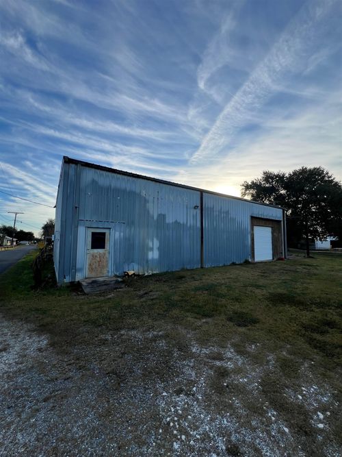 110 E 132nd St, Galliano, LA, 70354-4232 | Card Image