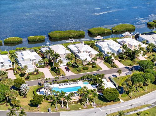 3488 Mistletoe Ln, LONGBOAT KEY, FL, 34228-4148 | Card Image