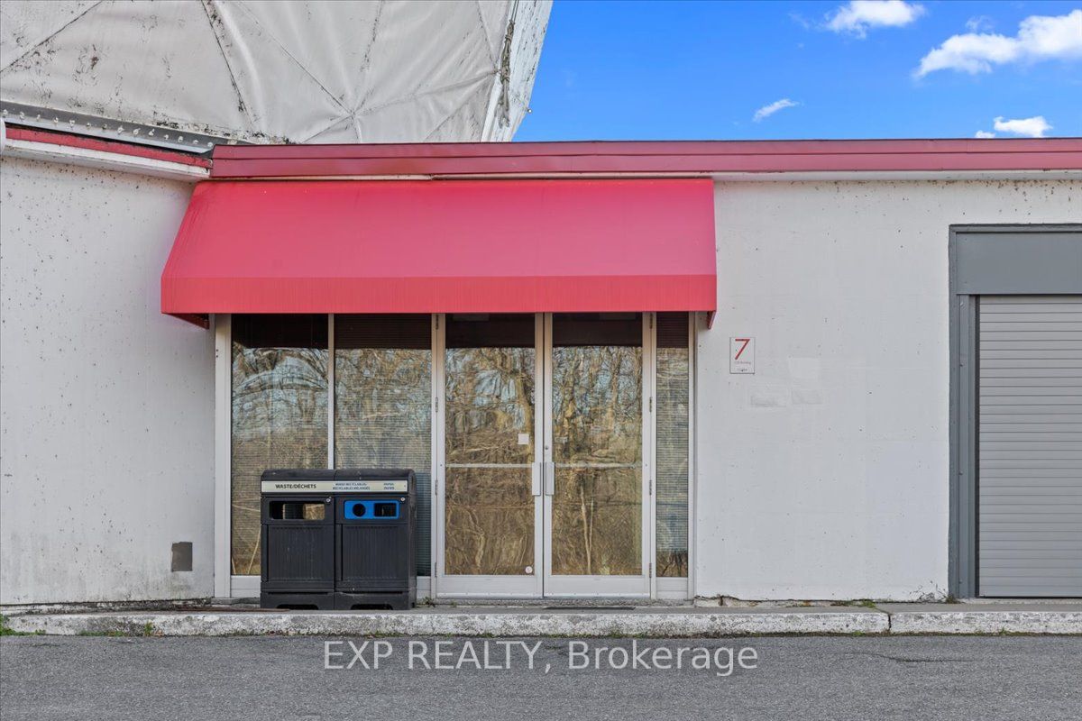 Commercial Lease in Carp - Huntley Ward 3
