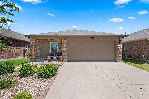 2560 Russell St, Crandall, TX, 75114-0199 | Card Image