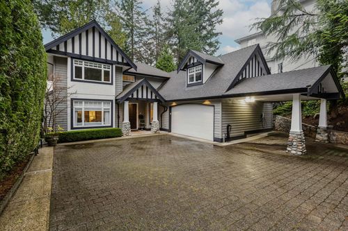 4081 Woodbury Avenue, North Vancouver, BC, V7N3N4 | Card Image