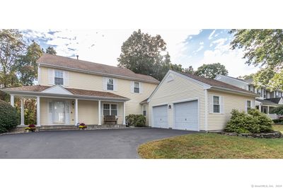 10 - 10 Grassy Hill Road, Condo with 3 bedrooms, 2 bathrooms and null parking in Monroe CT | Image 1