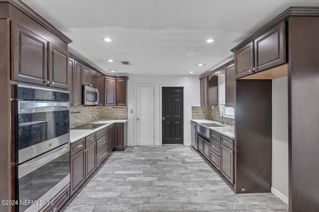 3215 Crosby Ln, House other with 4 bedrooms, 2 bathrooms and null parking in JACKSONVILLE FL | Image 8