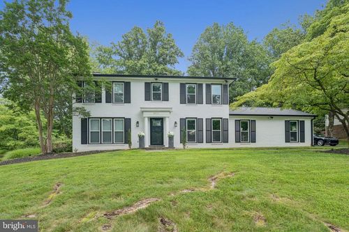 9621 Trailridge Ter, POTOMAC, MD, 20854-2802 | Card Image