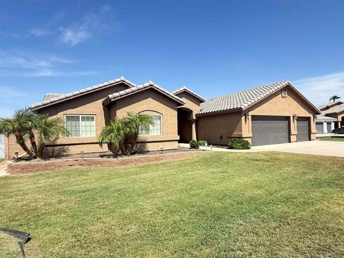 2238 S 46th Way, Yuma, AZ, 85364-7824 | Card Image