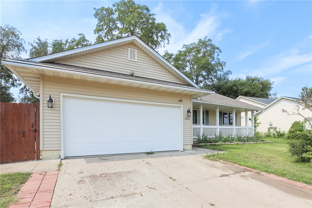 Timber Hill Ct, Des Moines, IA 50320